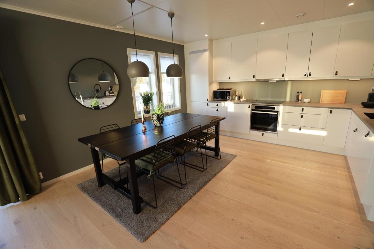 Modern Apartment With Seaview Hammarvika Bagian luar foto