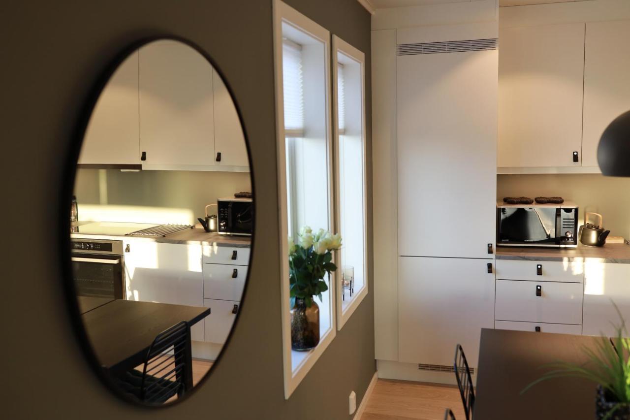 Modern Apartment With Seaview Hammarvika Bagian luar foto