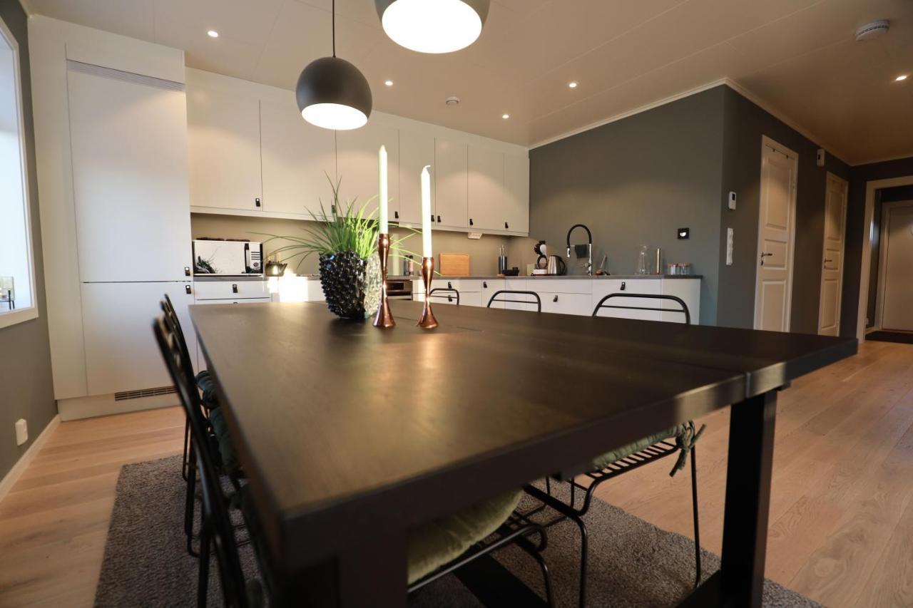 Modern Apartment With Seaview Hammarvika Bagian luar foto